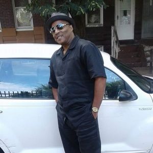 Meet your Posher, Leroy